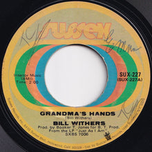 画像をギャラリービューアに読み込む, Bill Withers - Grandma's Hands / Sweet Wanomi (7 inch Record / Used)