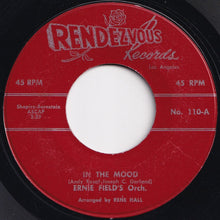 画像をギャラリービューアに読み込む, Ernie Field's Orch. - In The Mood / Christopher Columbus (7 inch Record / Used)