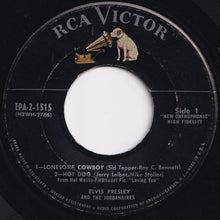 画像をギャラリービューアに読み込む, Elvis Presley - Lonesome Cowboy; Hot Dog / Mean Woman Blues; Got A Lot O' Livin' To Do (7 inch Record / Used)