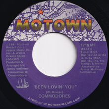 画像をギャラリービューアに読み込む, Commodores - Turn Off The Lights / Been Lovin' You (7 inch Record / Used)