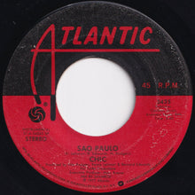 画像をギャラリービューアに読み込む, Chic - Dance, Dance, Dance (Yowsah, Yowsah, Yowsah) / Sao Paulo (7 inch Record / Used)