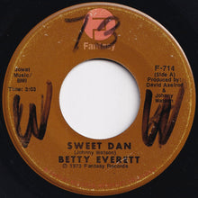 Load image into Gallery viewer, Betty Everett - Sweet Dan / Who Will Your Next Fool Be (7 inch Record / Used)