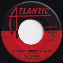 画像をギャラリービューアに読み込む, Drifters - I Count The Tears / Suddenly, There's A Valley (7 inch Record / Used)
