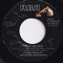 画像をギャラリービューアに読み込む, Elvis Presley - Jailhouse Rock / Treat Me Nice (7 inch Record / Used)