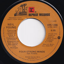 画像をギャラリービューアに読み込む, Neil Young - Four Strong Winds (Stereo) / (Mono) (7 inch Record / Used)
