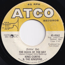 Load image into Gallery viewer, King Curtis & The Kingpins - (Sittin' On) The Dock Of The Bay / This Is Soul (7 inch Record / Used)