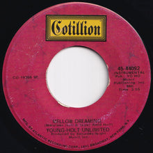 画像をギャラリービューアに読み込む, Young-Holt Unlimited - Mellow Dreaming / Black And White (7 inch Record / Used)
