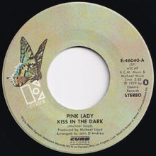 画像をギャラリービューアに読み込む, Pink Lady - Kiss In The Dark / Walk Away Renee (7 inch Record / Used)