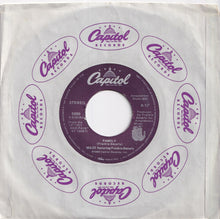 画像をギャラリービューアに読み込む, Maze Featuring Frankie Beverly - Running Away / Family (7 inch Record / Used)