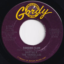 画像をギャラリービューアに読み込む, Martha & The Vandellas - Wild One / Dancing Slow (7 inch Record / Used)