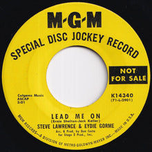 Load image into Gallery viewer, Steve Lawrence And Eydie Gorme - Lead Me On / Lead Me On (7 inch Record / Used)