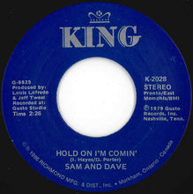 Load image into Gallery viewer, Sam & Dave - Hold On I'm Comin' / Soul Man (7 inch Record / Used)