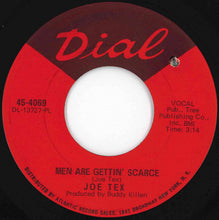 画像をギャラリービューアに読み込む, Joe Tex - Men Are Gettin' Scarce / You're Gonna Thank Me, Woman (7 inch Record / Used)