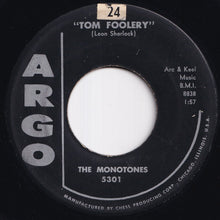 画像をギャラリービューアに読み込む, Monotones - Zombi / Tom Foolery (7 inch Record / Used)