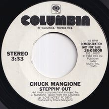 画像をギャラリービューアに読み込む, Chuck Mangione - Steppin' Out / Steppin' Out (7 inch Record / Used)
