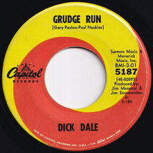 画像をギャラリービューアに読み込む, Dick Dale - Grudge Run / Wild, Wild Mustang (7 inch Record / Used)