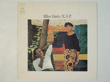 画像をギャラリービューアに読み込む, Miles Davis - E.S.P. (LP-Vinyl Record/Used)