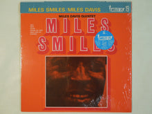 画像をギャラリービューアに読み込む, Miles Davis - Miles Smiles (LP-Vinyl Record/Used)