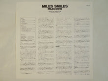画像をギャラリービューアに読み込む, Miles Davis - Miles Smiles (LP-Vinyl Record/Used)