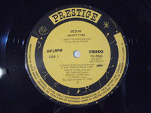 画像をギャラリービューアに読み込む, Arnett Cobb - Sizzlin' (LP-Vinyl Record/Used)