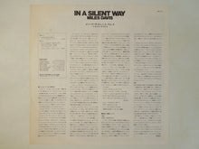 画像をギャラリービューアに読み込む, Miles Davis - In A Silent Way (LP-Vinyl Record/Used)
