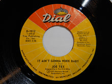 Load image into Gallery viewer, Joe Tex - It Ain't Gonna Work Baby / You Said A Bad Word (7inch-Vinyl Record/Used)