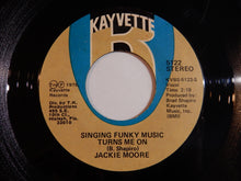 画像をギャラリービューアに読み込む, Jackie Moore - Make Me Feel Like A Woman / Singing Funky Music Turns Me On (7inch-Vinyl Record/Used)