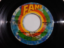 Load image into Gallery viewer, Candi Staton - Love Chain / I'm Gonna Hold On (To What I Got This Time) (7inch-Vinyl Record/Used)