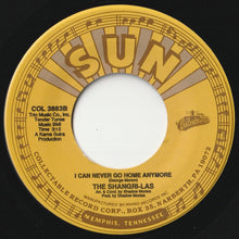 Load image into Gallery viewer, Shangri-Las - Leader Of The Pack / I Can Never Go Home Anymore (7inch-Vinyl Record/Used)