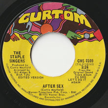 画像をギャラリービューアに読み込む, Staple Singers - Let's Do It Again / After Sex (7 inch Record / Used)