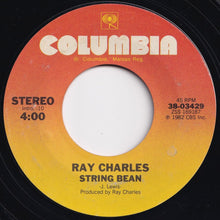 画像をギャラリービューアに読み込む, Ray Charles - Born To Love Me / String Bean (7 inch Record / Used)