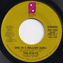 画像をギャラリービューアに読み込む, O'Jays - Sing A Happy Song / One In A Million (Girl) (7 inch Record / Used)