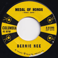 画像をギャラリービューアに読み込む, Bernie Nee - Lend Me Your Comb / Medal Of Honor (7 inch Record / Used)