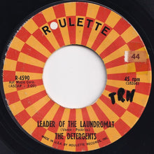 Load image into Gallery viewer, Detergents - Leader Of The Laundromat / Ulcers (7 inch Record / Used)