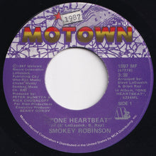 画像をギャラリービューアに読み込む, Smokey Robinson - One Heartbeat / Love Will Set You Free (Theme From Solarbabies) (7 inch Record / Used)
