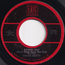 画像をギャラリービューアに読み込む, Chuck Berry - My Ding-A-Ling / School Day (Ring! Ring! Goes The Bell) (7 inch Record / Used)