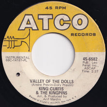 画像をギャラリービューアに読み込む, King Curtis & The Kingpins - Valley Of The Dolls / 8th Wonder (7 inch Record / Used)