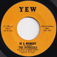 画像をギャラリービューアに読み込む, Intrigues - In A Moment / Scotchman Rock (7 inch Record / Used)