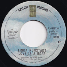 画像をギャラリービューアに読み込む, Linda Ronstadt - Heat Wave / Love Is A Rose (7 inch Record / Used)