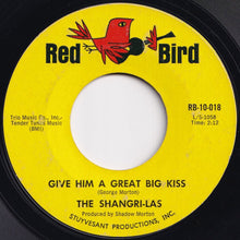 画像をギャラリービューアに読み込む, Shangri-Las - Give Him A Great Big Kiss / Twist And Shout (7 inch Record / Used)