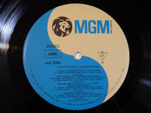 Load image into Gallery viewer, Leonard Feather - Presents Hot Versus Cool - A Battle Of Jazz / Cats Versus Chicks - A Jazz Battle Of The Sexes (LP-Vinyl Record/Used)