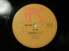 Load image into Gallery viewer, Oscar Peterson - The Trio (LP-Vinyl Record/Used)