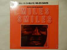 画像をギャラリービューアに読み込む, Miles Davis - Miles Smiles (LP-Vinyl Record/Used)