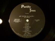 画像をギャラリービューアに読み込む, Art Pepper - On Pacific (LP-Vinyl Record/Used)