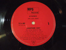 画像をギャラリービューアに読み込む, Oscar Peterson - Another Day (Gatefold LP-Vinyl Record/Used)
