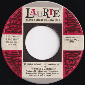 Royal Guardsmen - Snoopy's Christmas / It Kinda Looks Like Christmas (7 inch Record / Used)