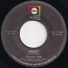 画像をギャラリービューアに読み込む, Tommy Roe - Dizzy / The You I Need (7 inch Record / Used)
