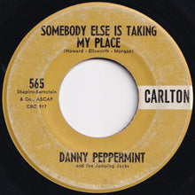 画像をギャラリービューアに読み込む, Danny Peppermint - The Peppermint Twist / Somebody Else Is Taking My Place (7 inch Record / Used)
