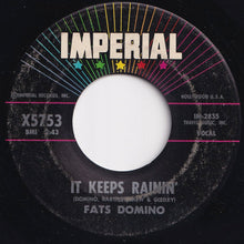 画像をギャラリービューアに読み込む, Fats Domino - It Keeps Rainin&#39; / I Just Cry (7 inch Record / Used)
