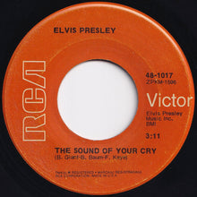 画像をギャラリービューアに読み込む, Elvis Presley - It&#39;s Only Love / The Sound Of Your Cry (7 inch Record / Used)
